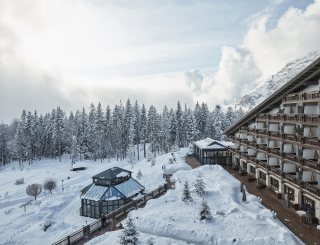 Außenansicht Winter - Interalpen-Hotel Tyrol © David Schreyer